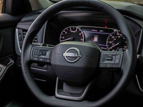 Certified 2025 Nissan Rogue S image 14