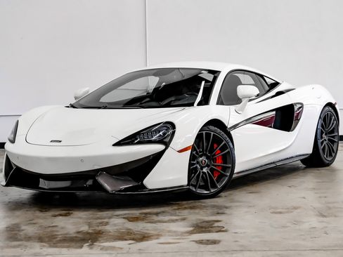 Used 2017 McLaren 570S Coupe image 2