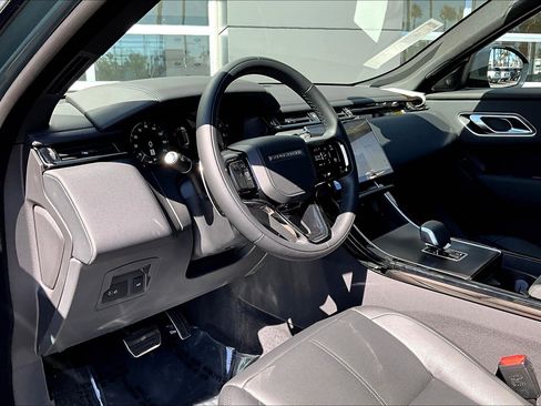 New 2026 Land Rover Range Rover Velar Dynamic SE image 6