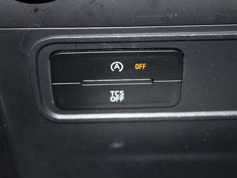 Used 2021 Ford EcoSport SE w/ SE Convenience Package image 42