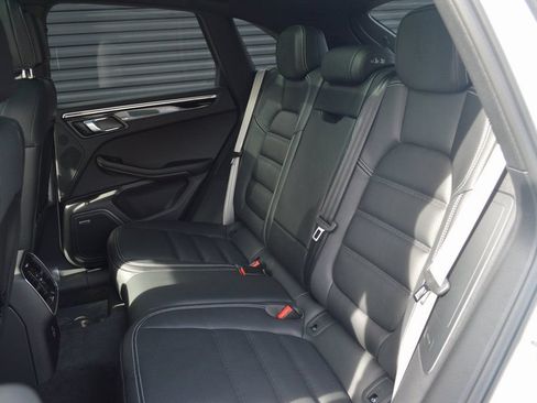 New 2026 Porsche Macan S AWD/4WD image 38