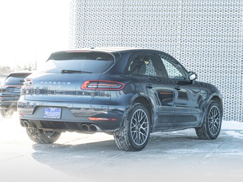 Used 2018 Porsche Macan S image 3