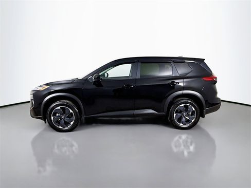 Used 2024 Nissan Rogue SV image 13