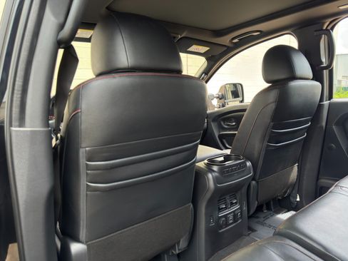 Used 2021 Nissan Titan PRO-4X w/ Pro-4x Convenience Package AWD/4WD image 32