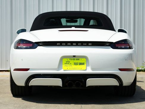 Used 2024 Porsche 718 Boxster image 11