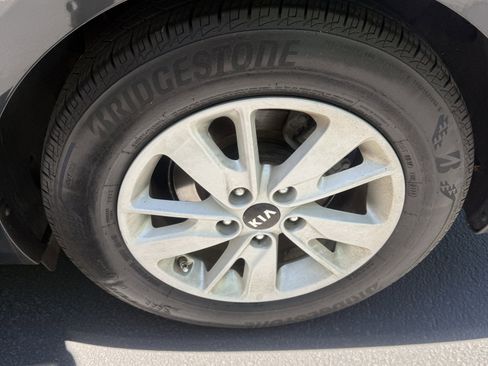 Used 2016 Kia Optima LX FWD image 10