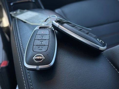 Certified 2024 Nissan Kicks SR w/ SR Premium Package image 17