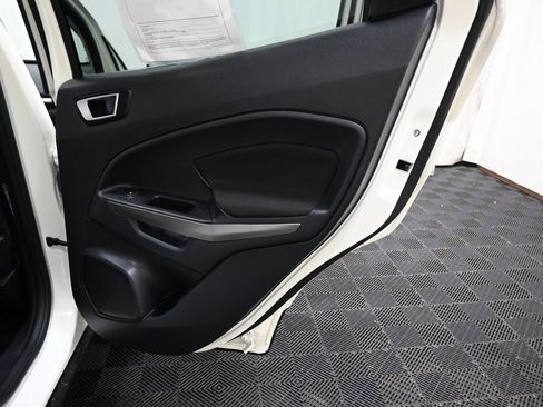 Used 2019 Ford EcoSport SE image 24