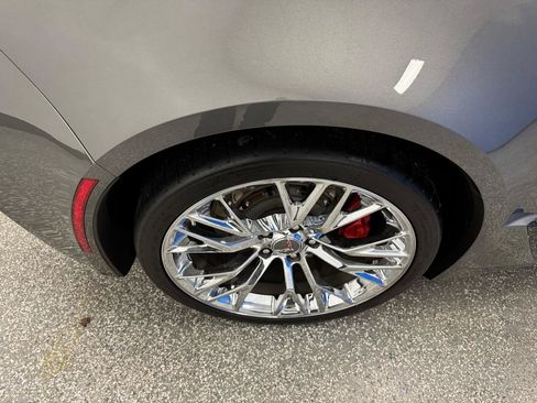 Used 2015 Chevrolet Corvette Z06 w/ 2LZ Preferred Equipment Group RWD image 28