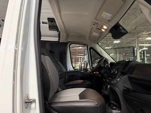 Used 2026 RAM ProMaster 2500 w/ Convenience Group FWD image 26