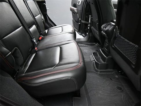 Used 2024 Jeep Wrangler Unlimited Rubicon w/ Convenience Group image 37