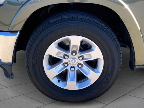 Used 2021 RAM 1500 Laramie image 9