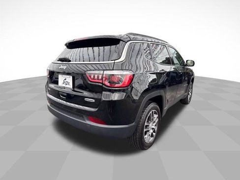 Used 2020 Jeep Compass Latitude w/ Cold Weather Group AWD/4WD image 6