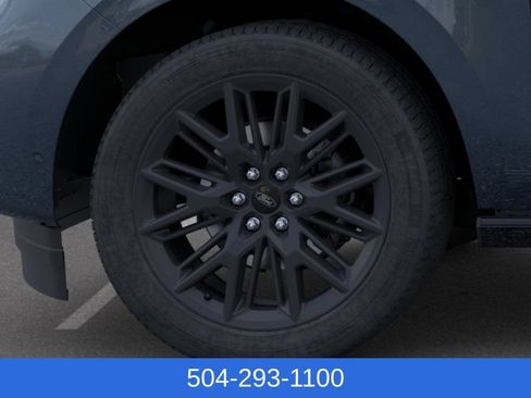 New 2026 Ford Expedition Platinum w/ Stealth Appearance Package AWD/4WD image 21