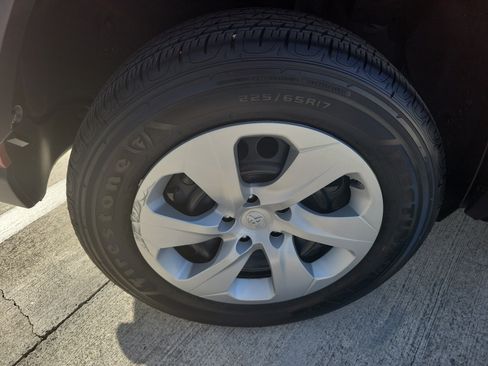 Certified 2024 Toyota RAV4 LE FWD image 8