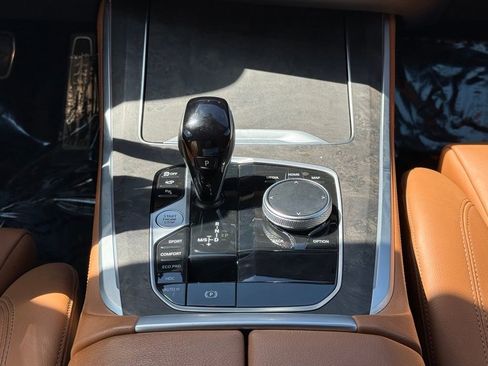 Used 2022 BMW X5 xDrive40i w/ M Sport Package image 15