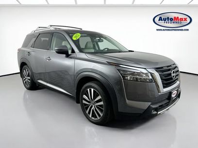 Used 2022 Nissan Pathfinder Platinum w/ Cargo Package