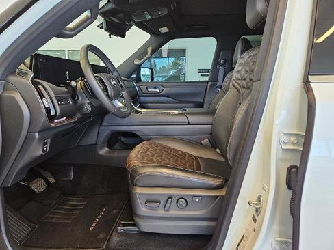 Certified 2025 Nissan Armada Platinum Reserve AWD/4WD image 15