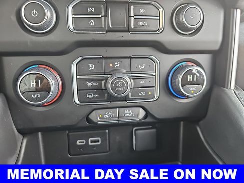 Used 2024 Chevrolet Tahoe LS RWD image 21