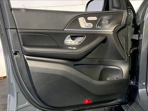 New 2026 Mercedes-Benz GLE 450 4MATIC image 11