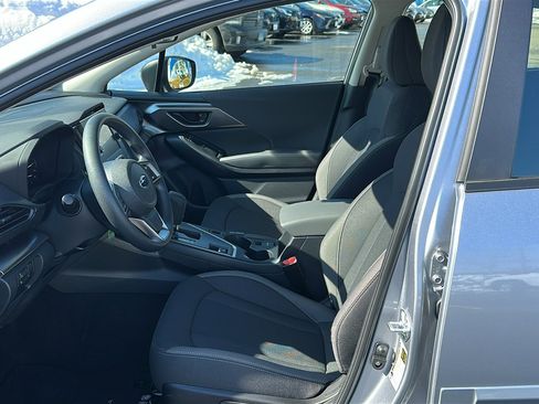 Certified 2025 Subaru Impreza 2.0i image 9