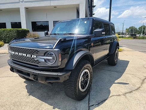 Used 2023 Ford Bronco Badlands AWD/4WD image 2