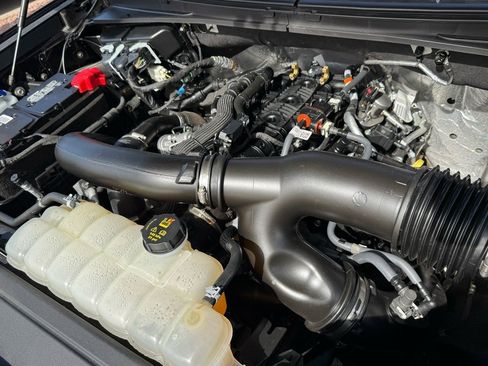 Used 2024 Lincoln Navigator Reserve image 23