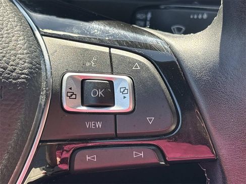 Used 2021 Volkswagen Tiguan SE R-Line image 22