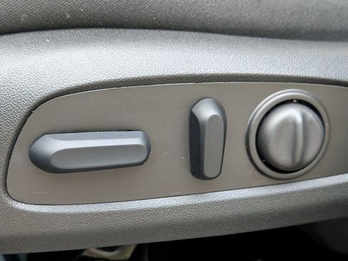 Used 2023 Chevrolet Equinox LS w/ LS Convenience Package image 23