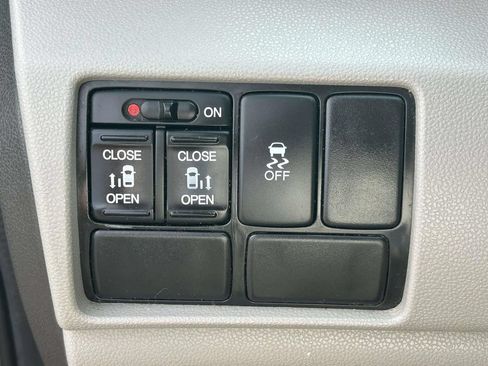 Used 2014 Honda Odyssey EX image 21