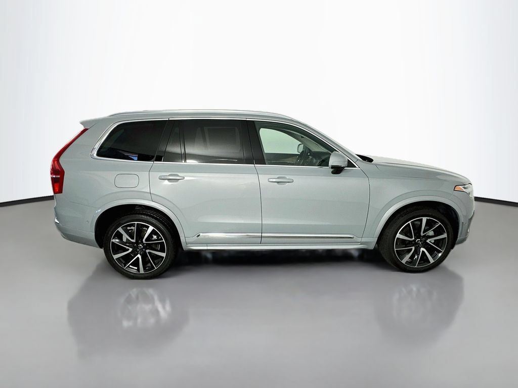 Used 2024 Volvo XC90 B5 Plus AWD/4WD image 8