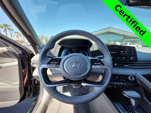 Certified 2025 Hyundai Elantra Sport image 19