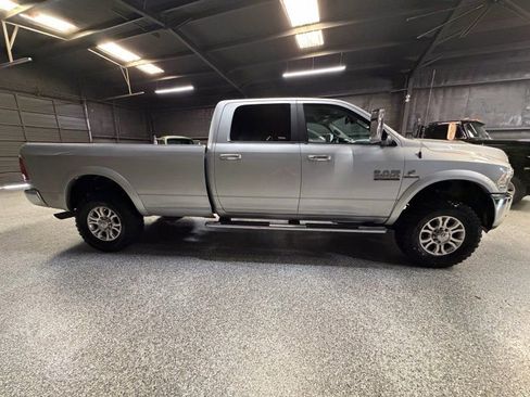 Used 2018 RAM 2500 Laramie AWD/4WD image 7