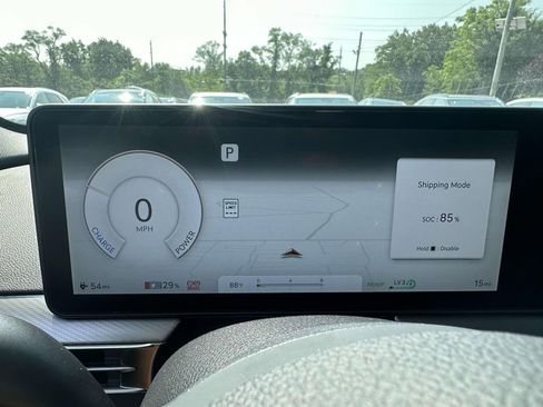 New 2025 Genesis GV60 Advanced image 22