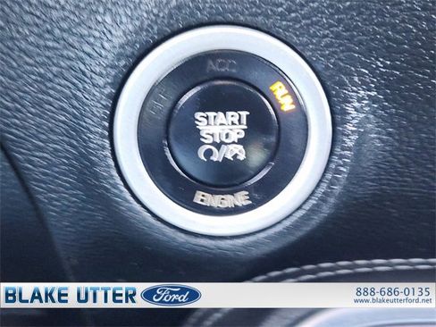 Used 2015 Dodge Challenger SXT w/ Super Sport Group (SS/T) image 19