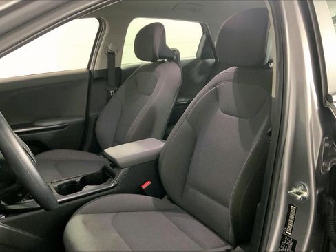 Used 2025 Kia K4 FWD image 22