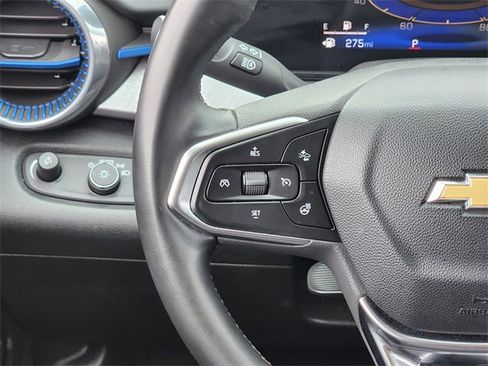 Certified 2024 Chevrolet Trax LT w/ Sunroof Package image 28