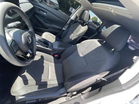 Used 2023 Honda Accord EX image 14