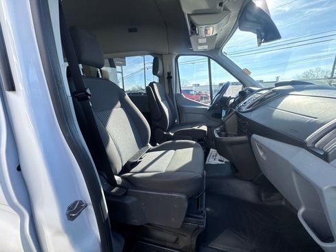Used 2019 Ford Transit 350 XLT image 30