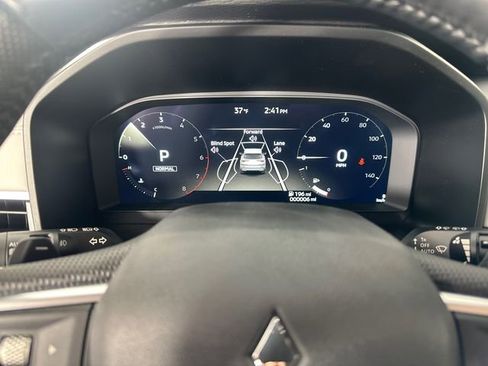 New 2026 Mitsubishi Outlander SE image 25