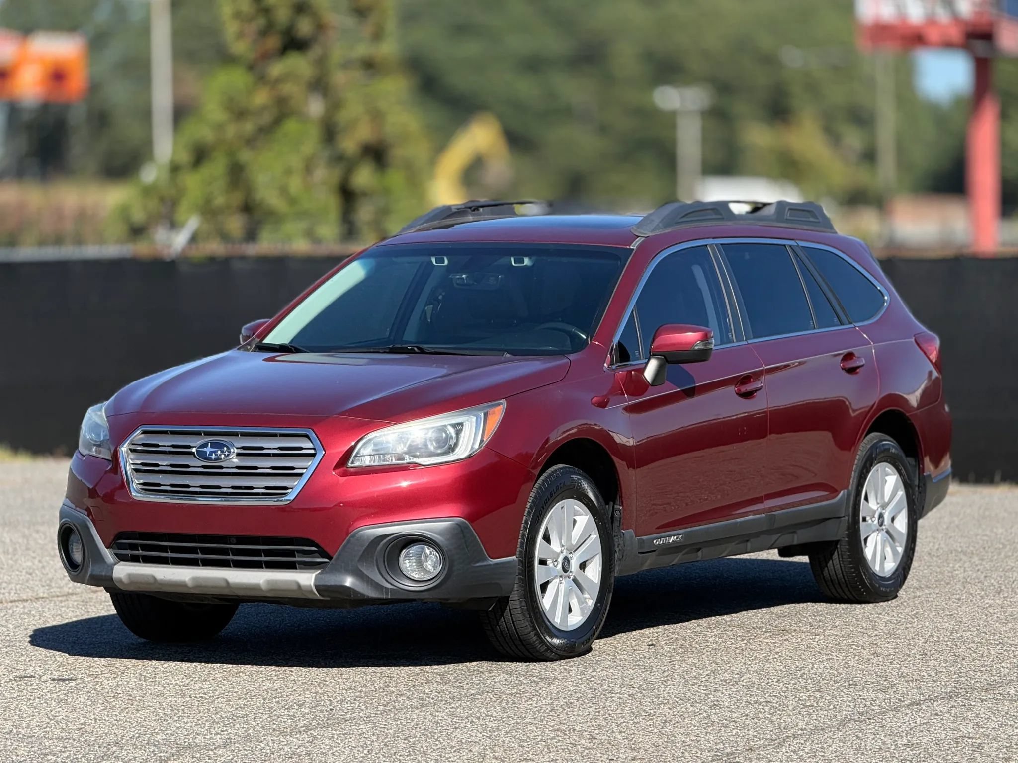 Used 2017 Subaru Outback 2.5i Premium AWD/4WD image 6