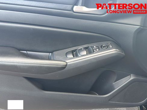 Used 2025 Nissan Altima 2.5 SV FWD image 19