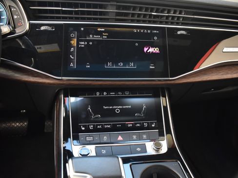 Used 2021 Audi Q8 Premium Plus w/ Premium Plus Package image 35