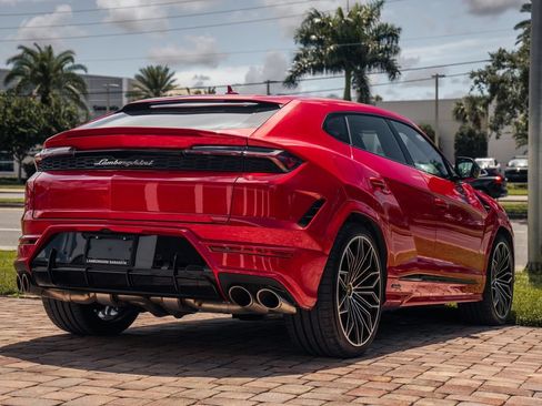 Used 2025 Lamborghini Urus Performante AWD/4WD image 5