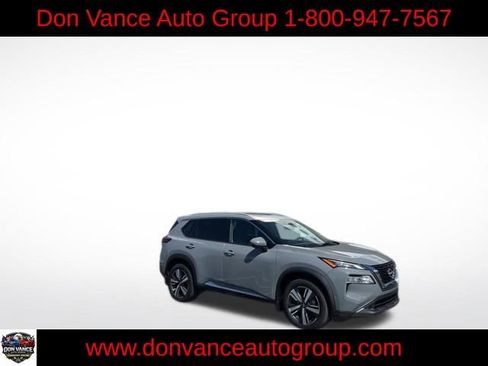 Used 2022 Nissan Rogue SL w/ SL Premium Package image 1
