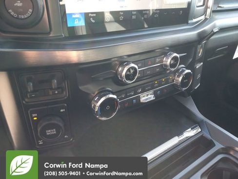 New 2026 Ford F250 Lariat w/ Black Appearance Package image 17