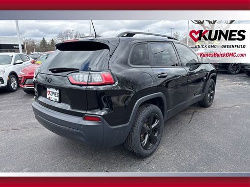 Used 2020 Jeep Cherokee Latitude Plus image 5