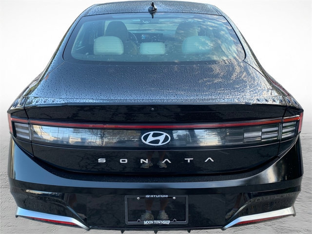 Used 2025 Hyundai Sonata SEL FWD image 4