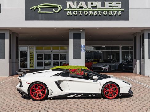 Used 2016 Lamborghini Aventador LP 700-4 AWD/4WD image 39