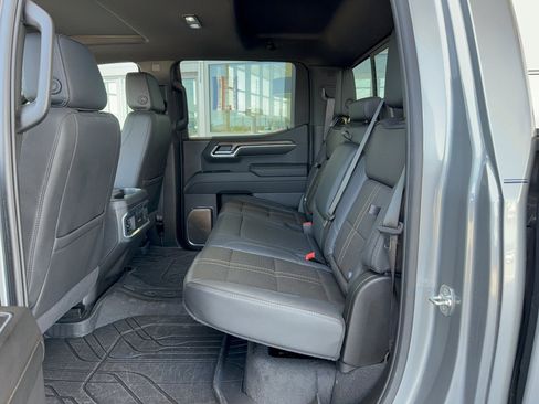 Used 2025 Chevrolet Silverado 1500 High Country AWD/4WD image 14